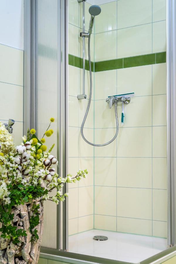 Komfortable Ferienwohnung In Halle Хале Екстериор снимка